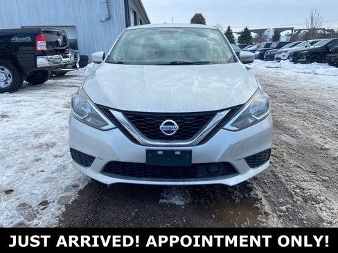 Used 2019 Nissan Sentra SV image 8