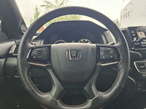 Used 2025 Honda Ridgeline Black Edition image 28