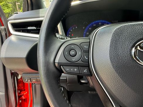 Used 2019 Toyota Corolla XSE FWD image 19