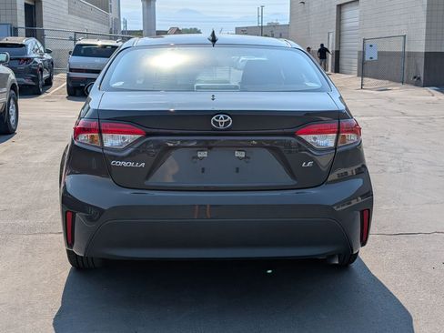 Used 2025 Toyota Corolla LE FWD image 5