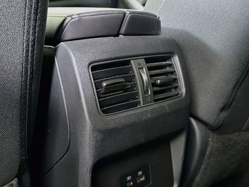 Used 2022 Nissan Rogue SV FWD image 26