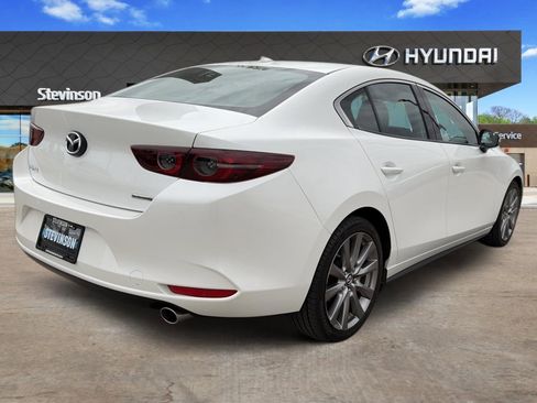 Used 2019 MAZDA MAZDA3 Sedan w/ Premium Package FWD image 4