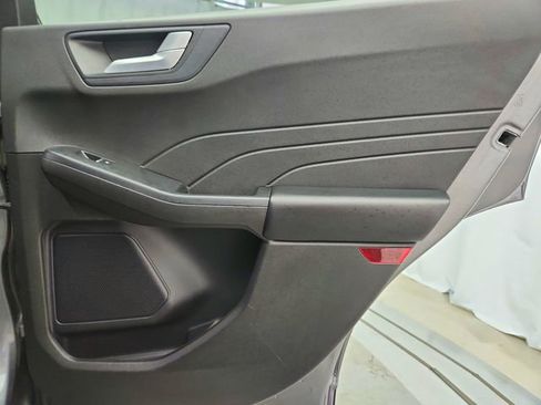 Used 2024 Ford Escape Platinum AWD/4WD image 32