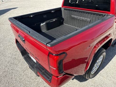 Certified 2026 Toyota Tacoma SR5 image 21