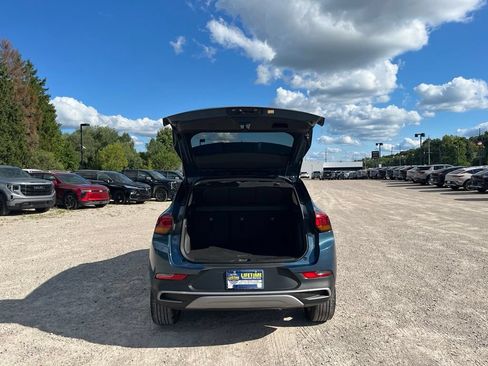 Used 2024 Buick Encore GX Preferred w/ Comfort Package AWD/4WD image 12