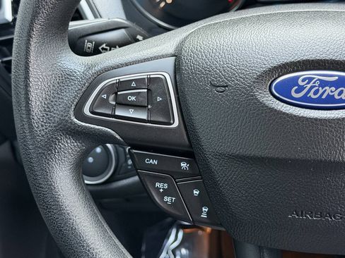 Used 2019 Ford Escape SE AWD/4WD image 25