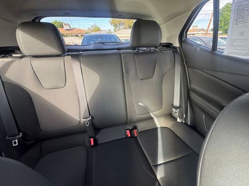 Used 2025 Buick Encore GX Preferred image 35