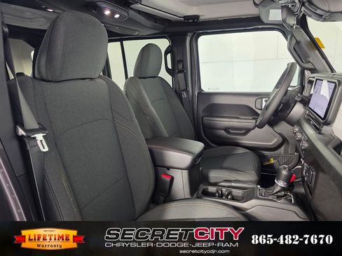 New 2026 Jeep Wrangler Unlimited Sport image 33