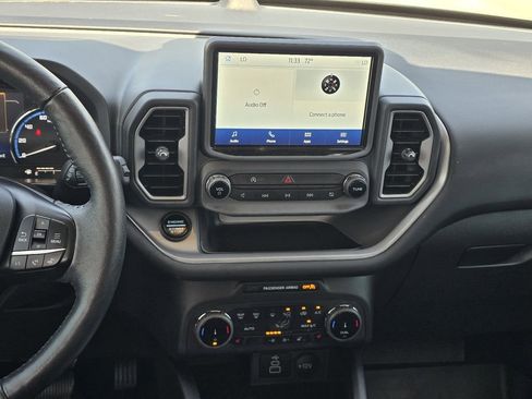 Used 2023 Ford Bronco Sport Outer Banks AWD/4WD image 17