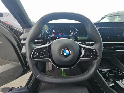 Used 2024 BMW 530i image 6