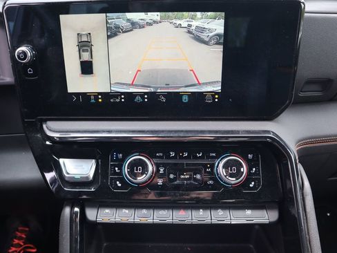 Used 2023 GMC Sierra 1500 AT4 w/ AT4 Preferred Package AWD/4WD image 23