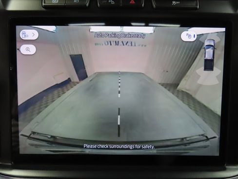 Used 2024 Ford F250 Platinum image 19