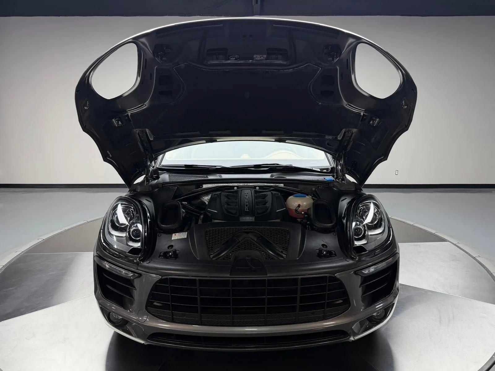 Used 2015 Porsche Macan S AWD/4WD image 10