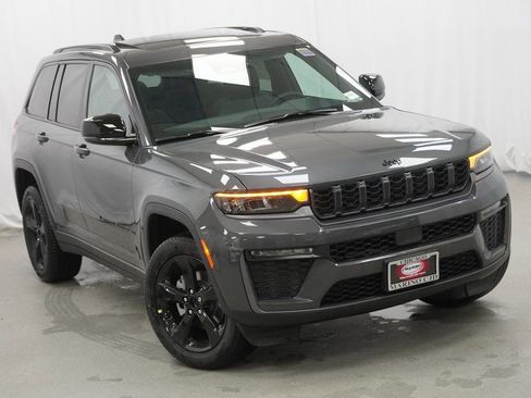 New 2026 Jeep Grand Cherokee Limited w/ Limited Altitude Package image 8