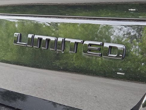New 2025 Jeep Grand Cherokee L Limited w/ Luxury Tech Group II AWD/4WD image 9