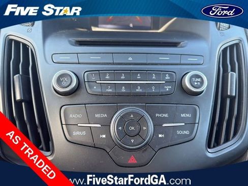 Used 2015 Ford Focus SE FWD image 22