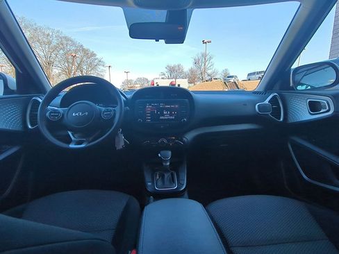 Used 2024 Kia Soul LX w/ Option Group 015 image 25