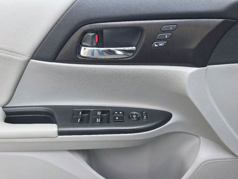 Used 2014 Honda Accord EX-L image 25