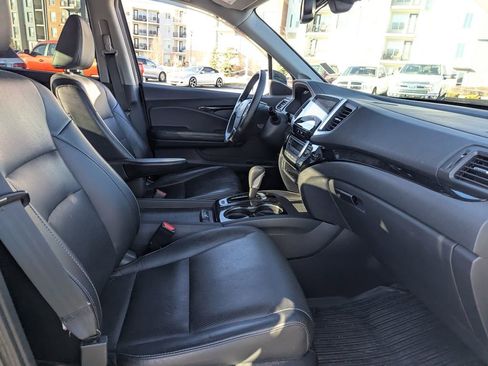 Used 2019 Honda Ridgeline RTL-E image 34