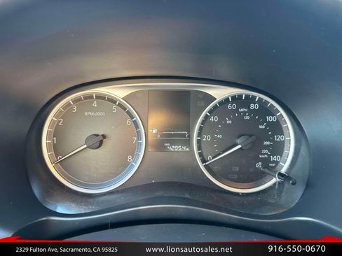 Used 2020 Nissan Kicks S FWD image 20