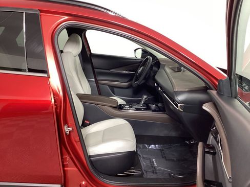 Used 2025 MAZDA CX-30 2.5 Turbo w/ Premium Plus Pkg image 9