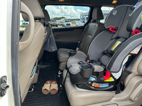 Used 2019 Honda Odyssey EX-L image 9