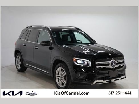 Used 2022 Mercedes-Benz GLB 250 4MATIC image 1