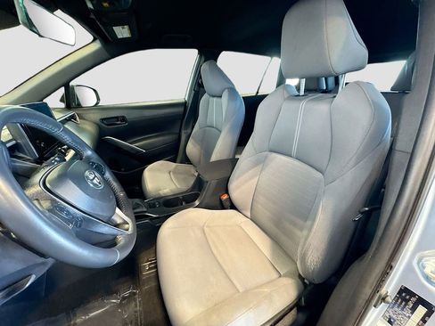 Used 2024 Toyota Corolla Cross AWD Hybrid image 17