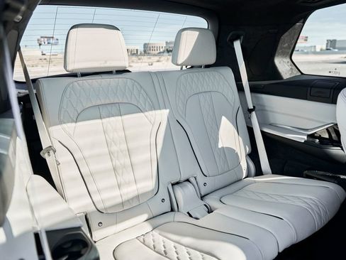 Used 2024 BMW X7 M60i w/ Executive Package AWD/4WD image 47
