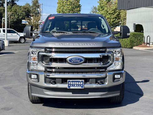 Used 2022 Ford F350 XLT w/ XLT Value Package AWD/4WD image 3