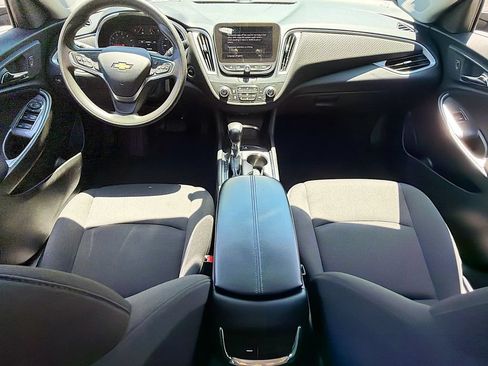 Used 2023 Chevrolet Malibu LT FWD image 10