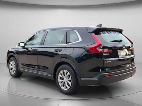 Used 2023 Honda CR-V LX image 6