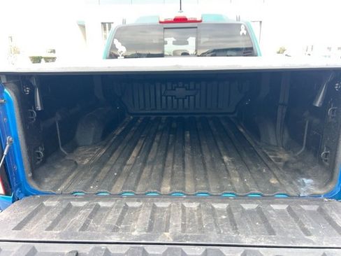 Used 2023 Chevrolet Colorado LT w/ LT Convenience Package II image 6
