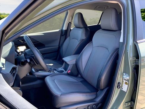 Certified 2025 Subaru Crosstrek 2.5i Limited w/ Crosstrek Mirror Package image 19