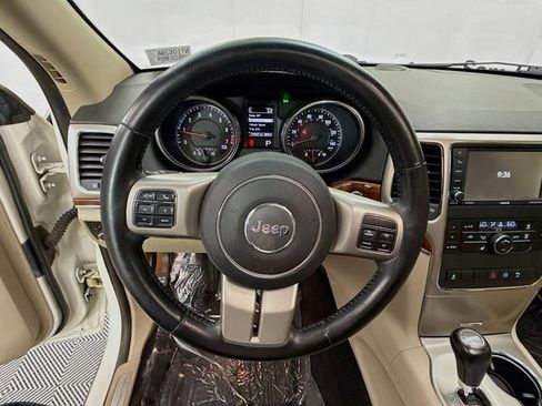 Used 2012 Jeep Grand Cherokee Limited image 11