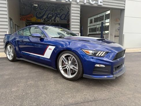 Used 2016 Ford Mustang GT Premium w/ GT Performance Package RWD image 4