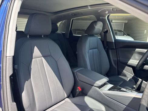 Certified 2025 Audi Q5 Premium w/ Convenience Package AWD/4WD image 16