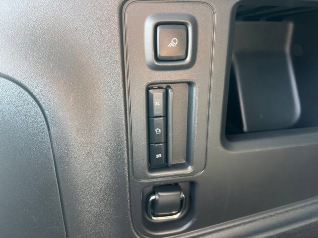 Used 2025 Ford Expedition Active AWD/4WD image 17