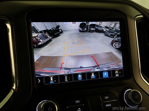 Used 2022 GMC Sierra 2500 Denali w/ Denali Black Diamond Edition image 22