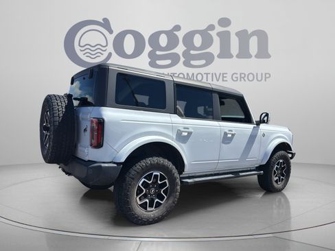 Used 2022 Ford Bronco Outer Banks AWD/4WD image 4