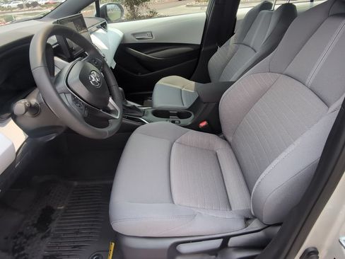 Used 2026 Toyota Corolla SE FWD image 10