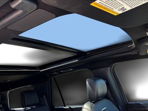 Used 2023 Ford Expedition Platinum image 30