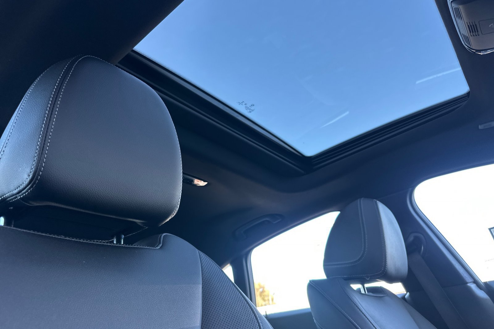 Used 2023 BMW i4 eDrive40 w/ Premium Package RWD image 19