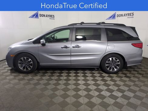 Certified 2022 Honda Odyssey EX-L image 2