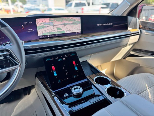 Used 2025 Cadillac Escalade ESV Sport Platinum AWD/4WD image 38