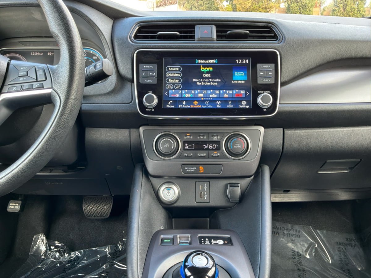Used 2023 Nissan Leaf S FWD image 15