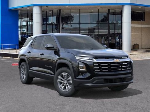 New 2026 Chevrolet Equinox LT w/ Convenience Package II FWD image 7