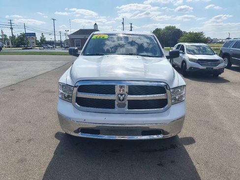 Used 2017 RAM 1500 Classic SLT AWD/4WD image 12