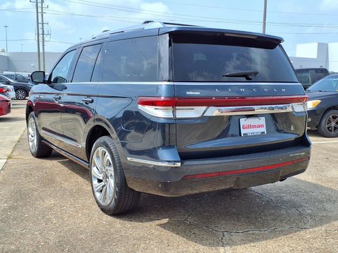 Used 2024 Lincoln Navigator Premiere AWD/4WD image 4