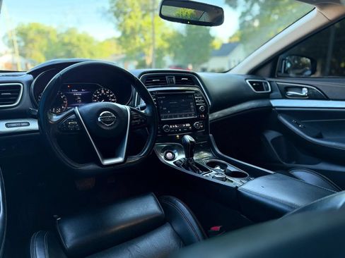 Used 2018 Nissan Maxima 3.5 SV FWD image 10